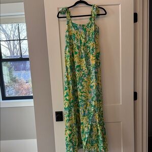 THML Floral maxi dress. Shoulder tie. Medium